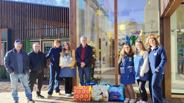 Iniciativas Solidárias